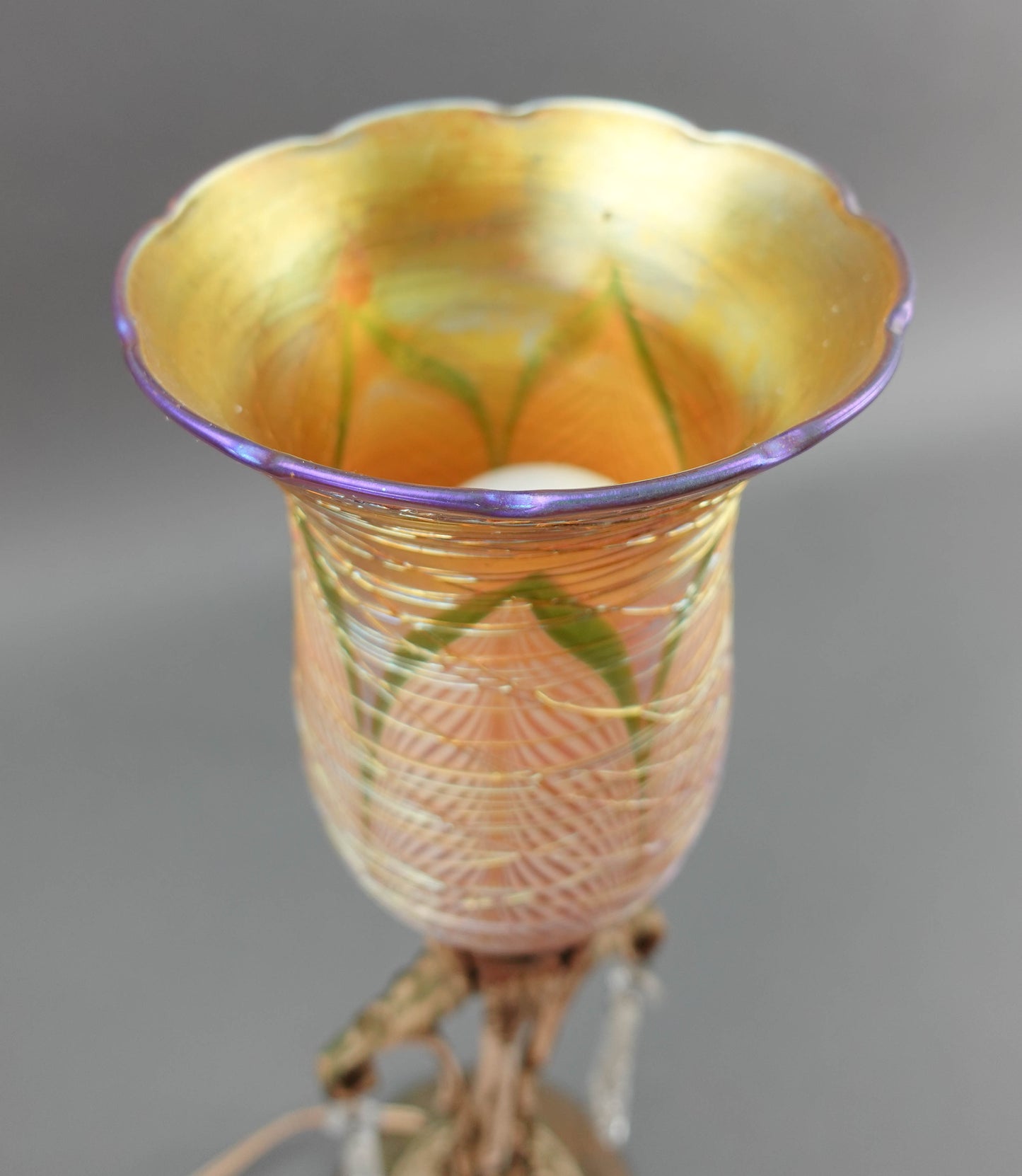 L.D.B & Co New York Antique Art Deco Iridescent Threaded Art Glass Lamp