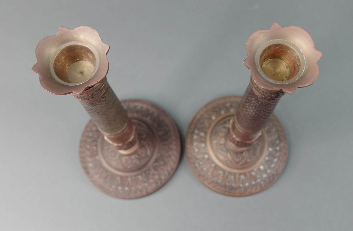 Mottahedeh Historic Charleston Ornate Brass Candlesticks Candle Holders Set Of 2