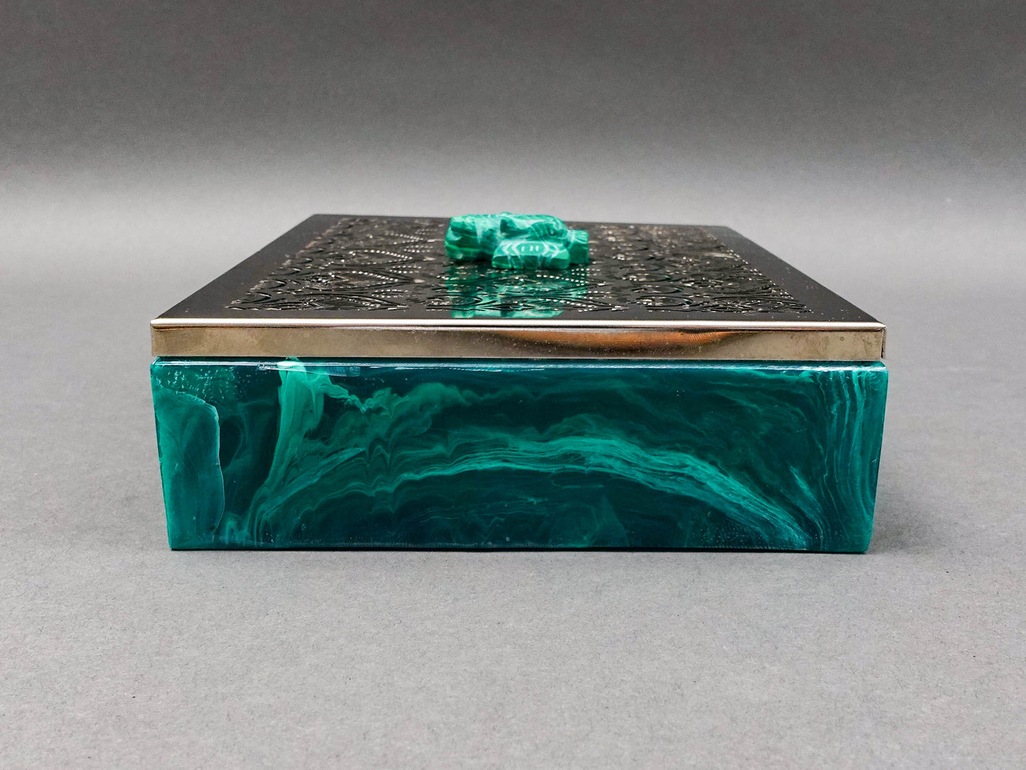 Bespoke Home Jewels Malachite Elephant Cut Silver Metal Lid Jewlery Trinket Box