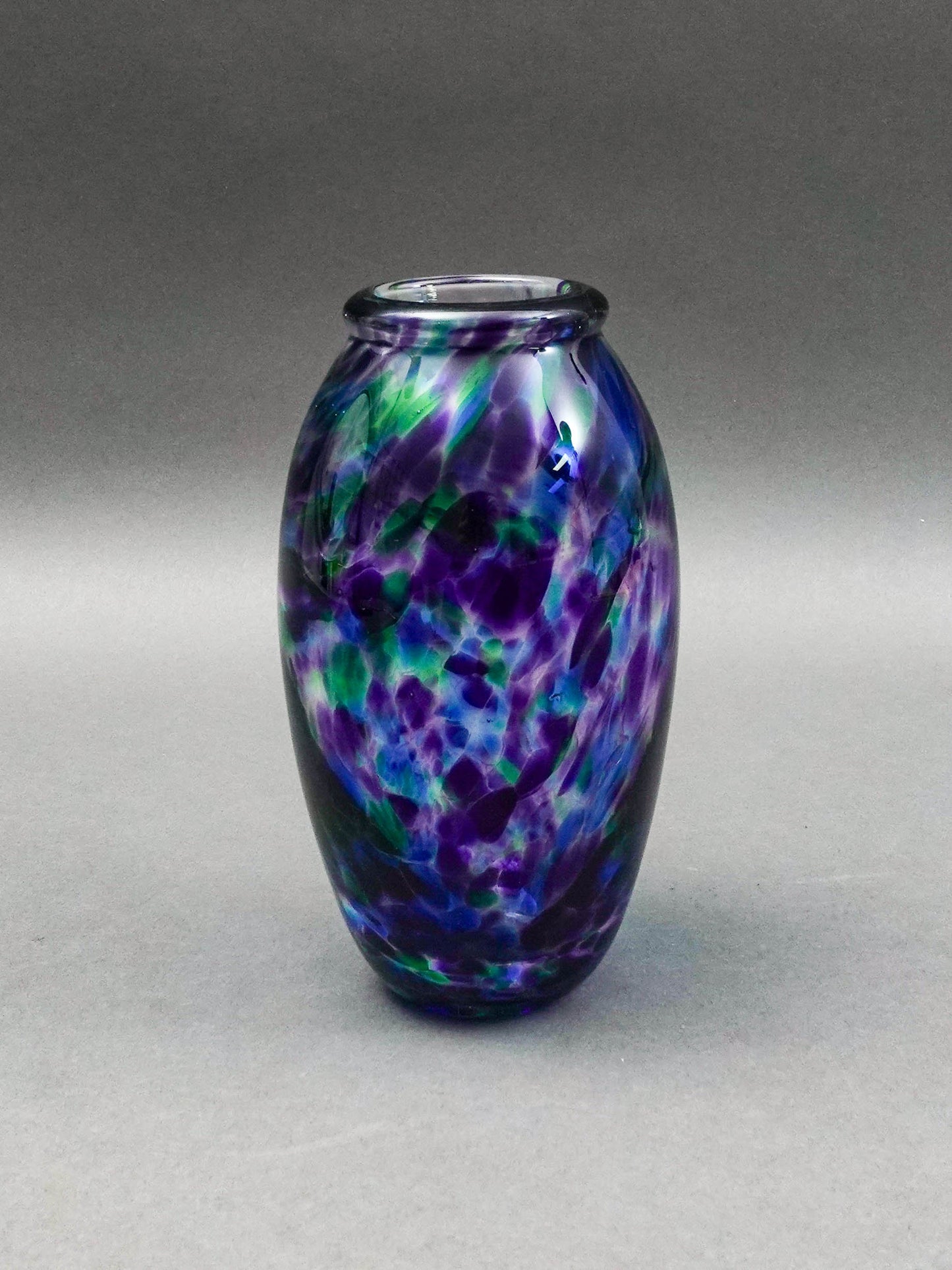 Gandelman 2012 Signed Hand Blown Studio Art Glass Vase 6 3/8"