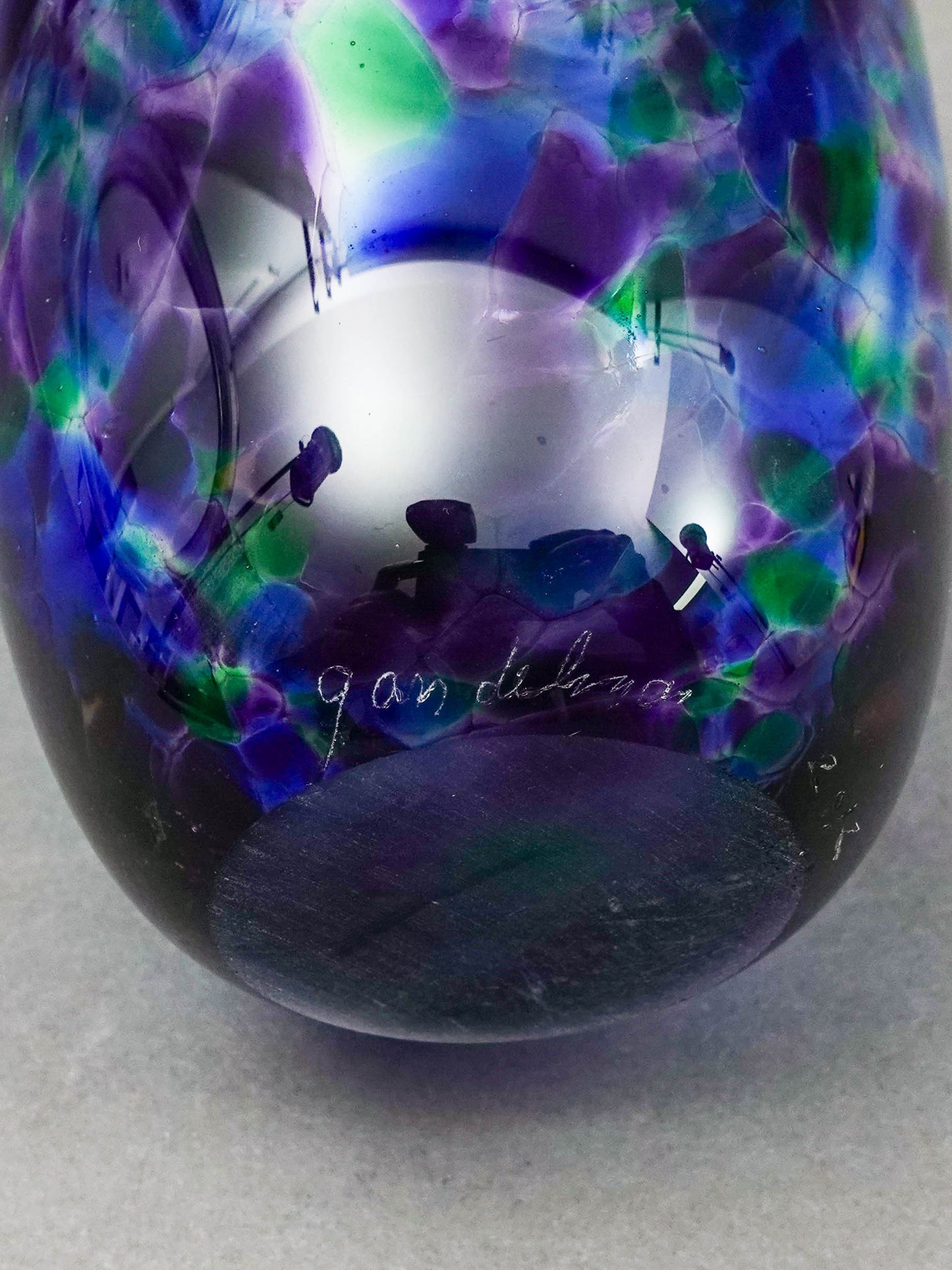 Gandelman 2012 Signed Hand Blown Studio Art Glass Vase 6 3/8"