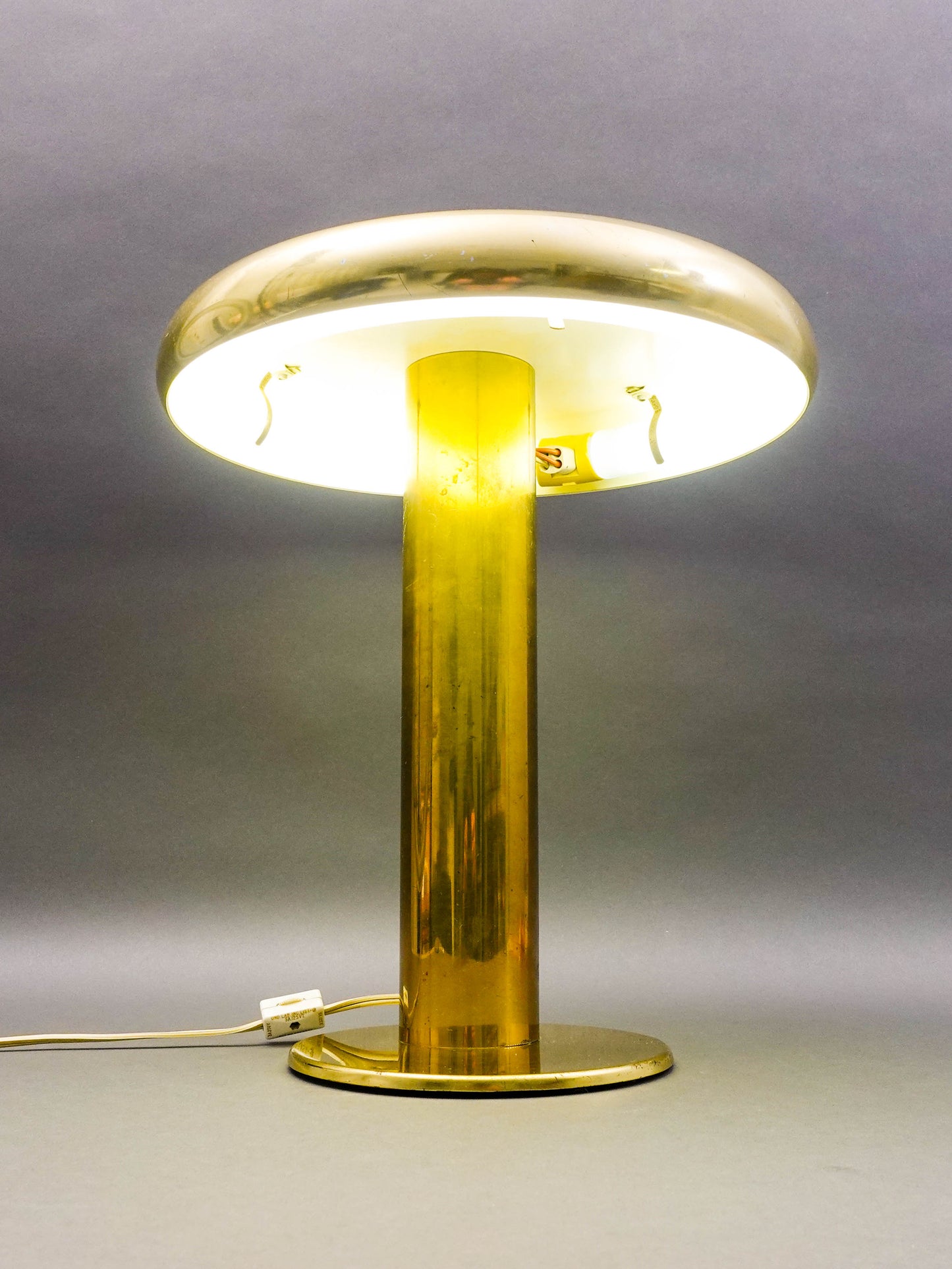 Pierre Cardin Style Vintage Modernist Brass Table Desk Lamp (Read)