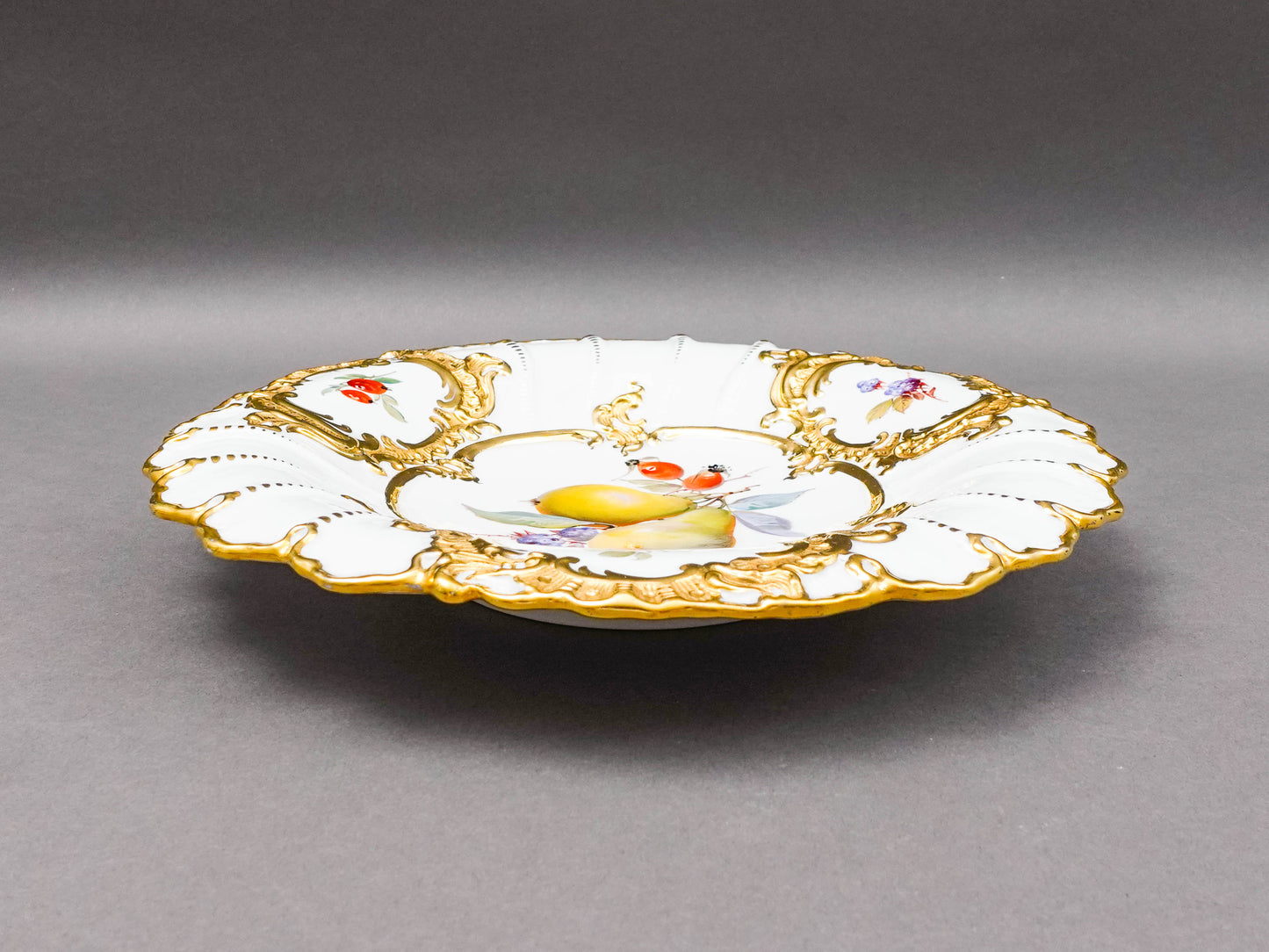 Meissen Antique Gold Gild Fruit Porcelain Centerpiece Serving Bowl Cabinet Plate