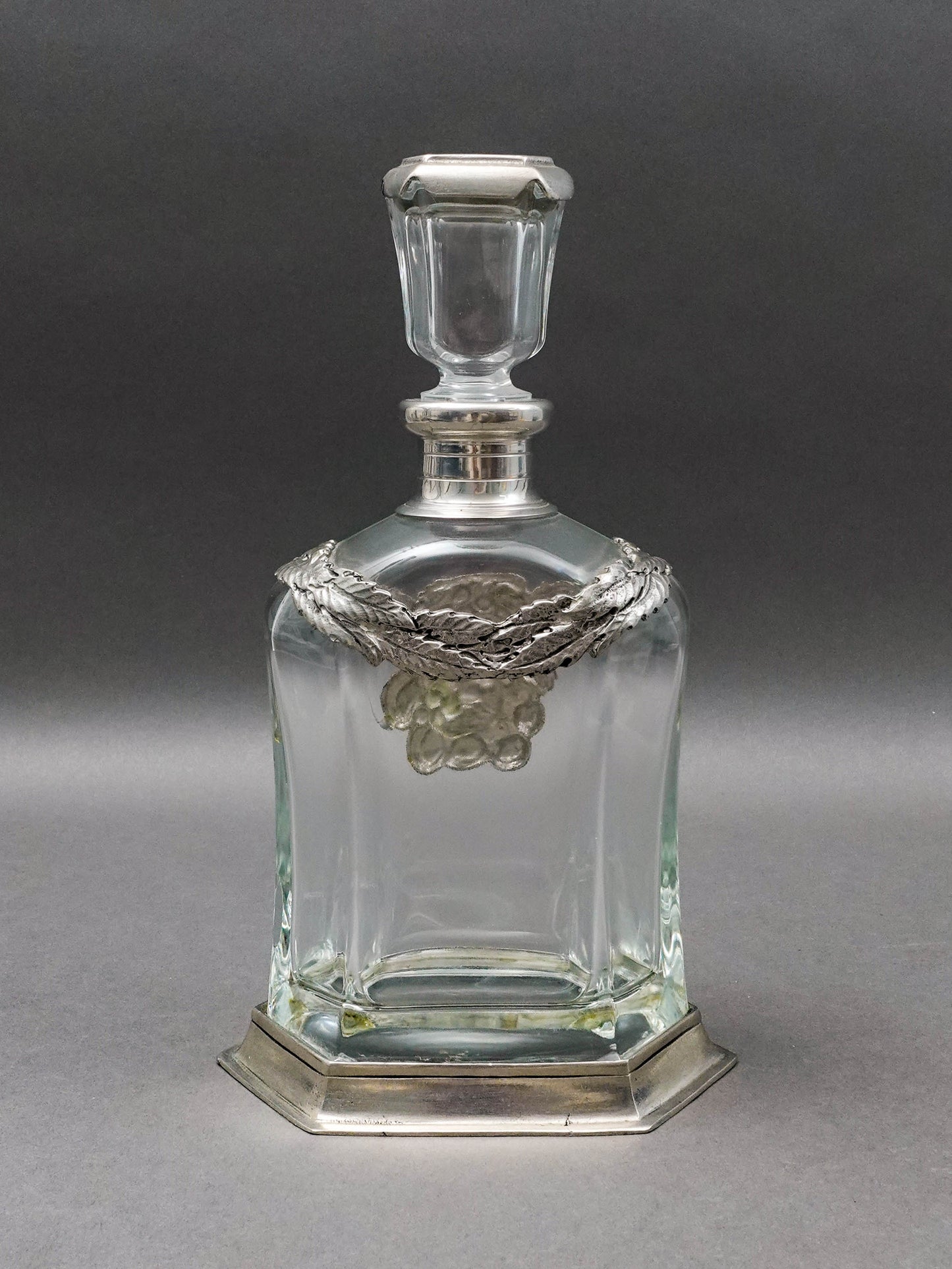 Brescia Peltro Italy Grape Pewter Etain Zinn 95% Crystal Glass Whiskey Decanter