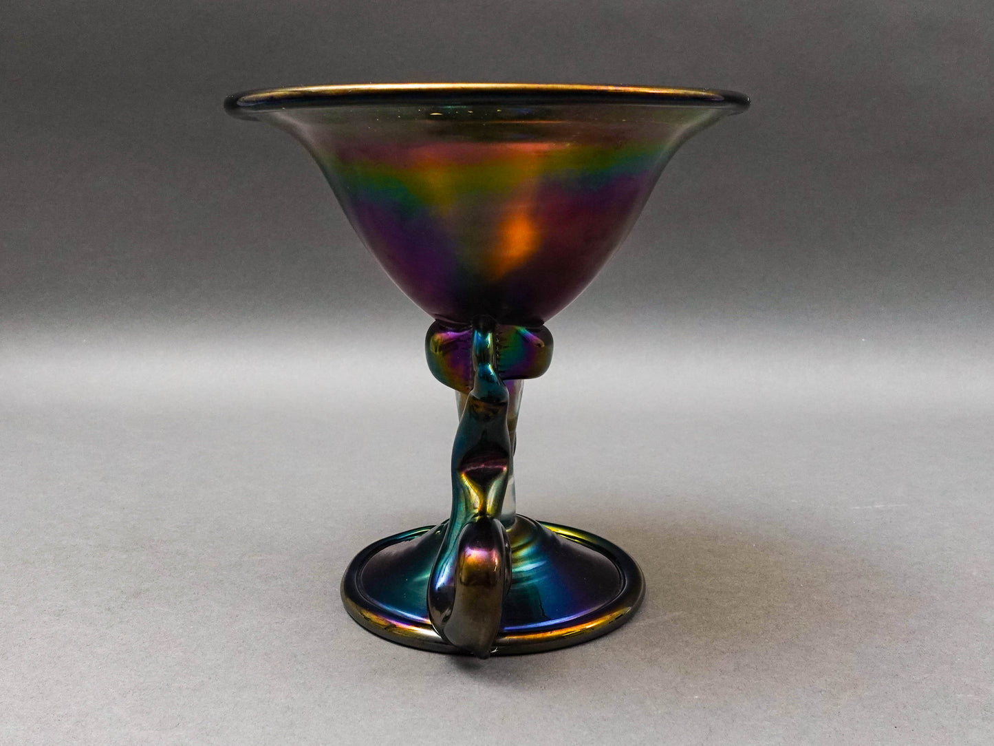 Kim Newcomb 1973 Signed Iridescent Art Glass Vase Pedestal Bowl Compote
