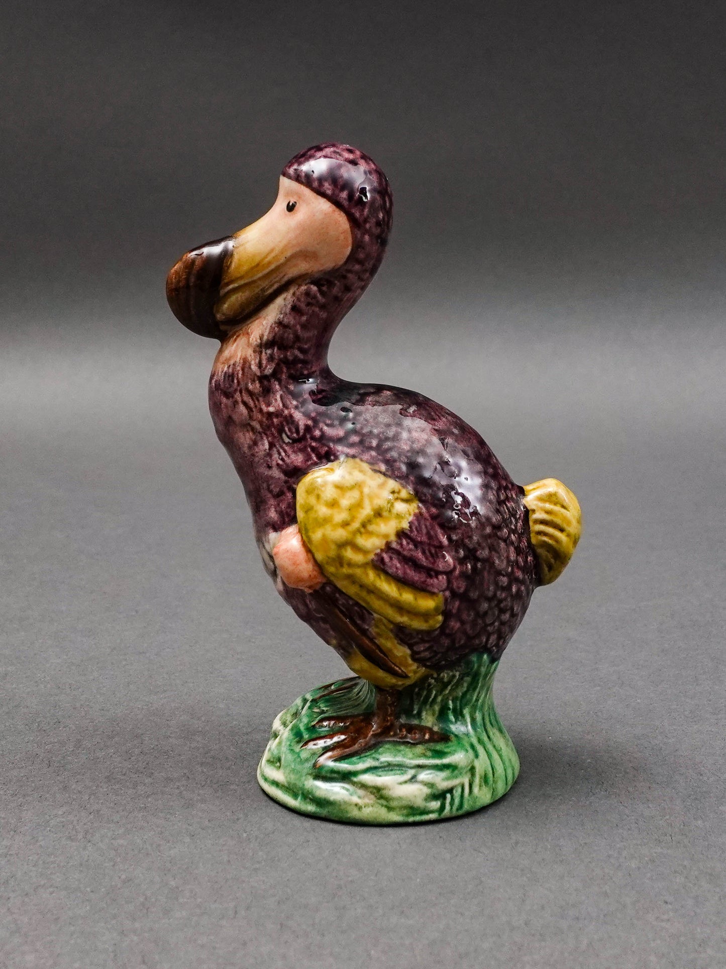 Royal Doulton England 1976 Beswick Dodo Bird Alice In Wonderland Series Figurine