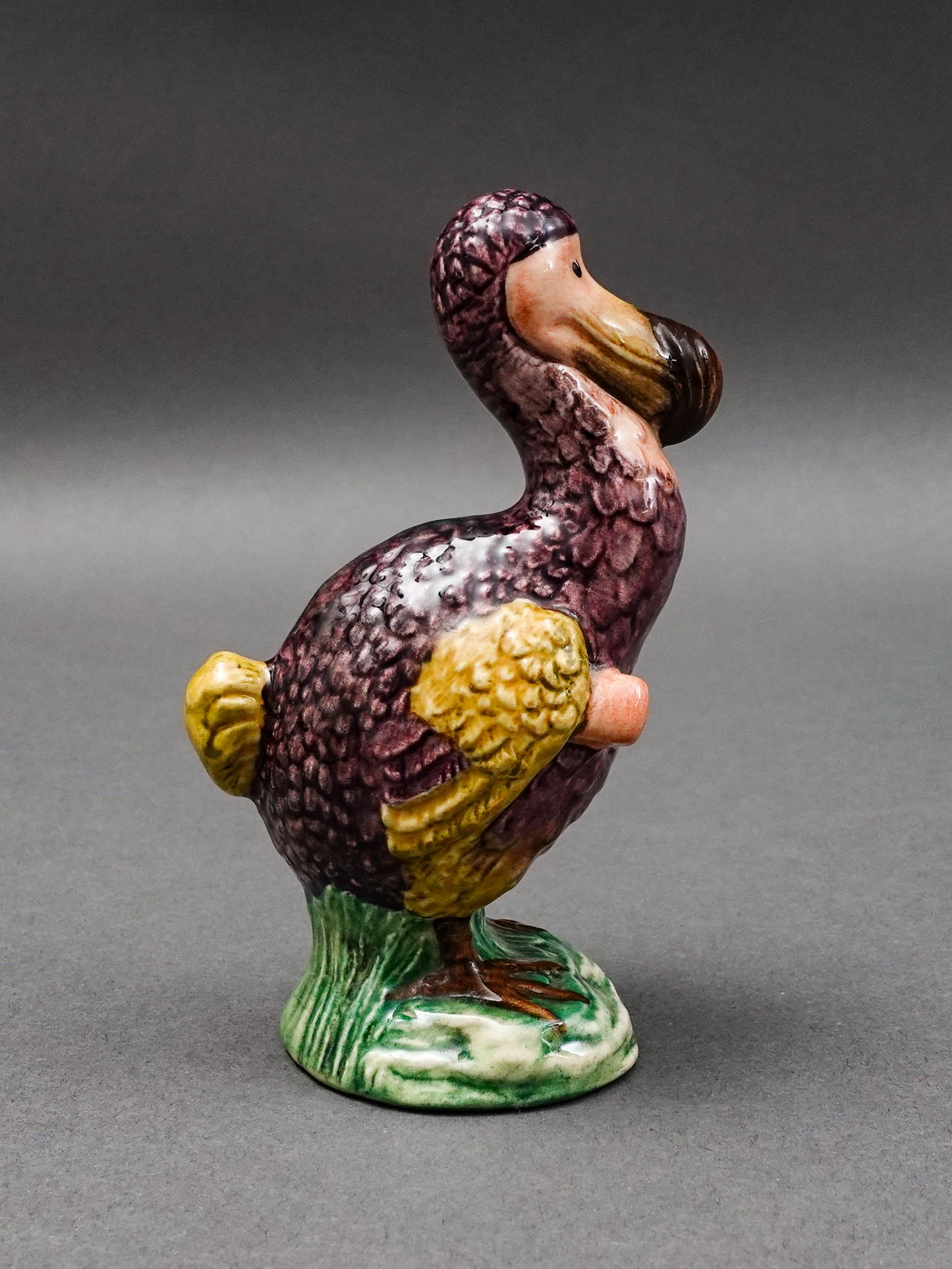 Royal Doulton England 1976 Beswick Dodo Bird Alice In Wonderland Series Figurine