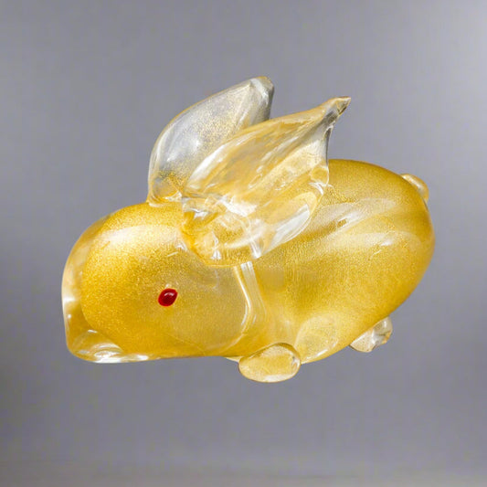 Vintage Murano Italy Gold Flecks Art Glass Bunny Rabbit Figurine With Red Eyes