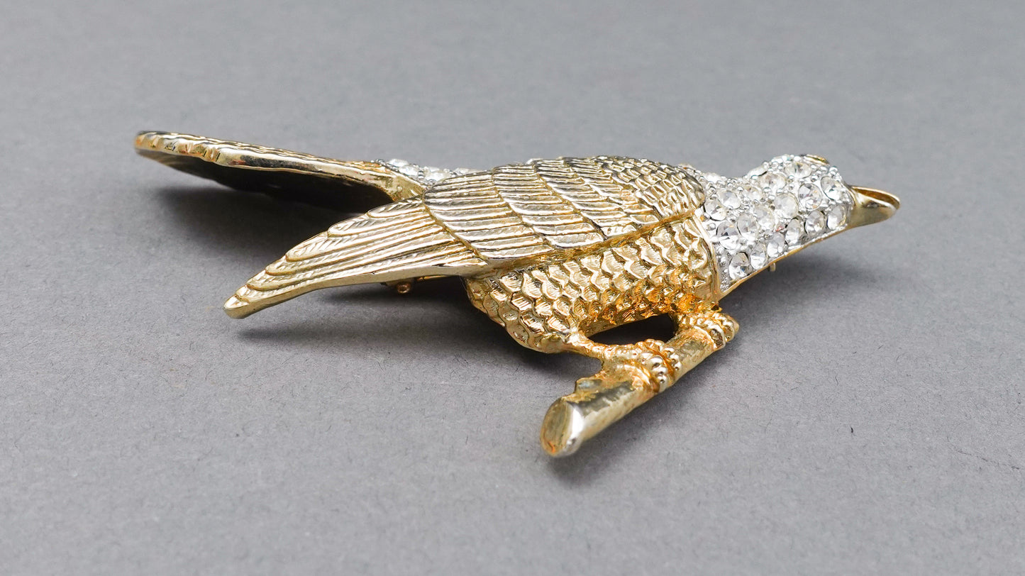 Unsigned Large Gold Tone Pave Rhinestone Bird On Perch Pin Brooch 3 7/8"