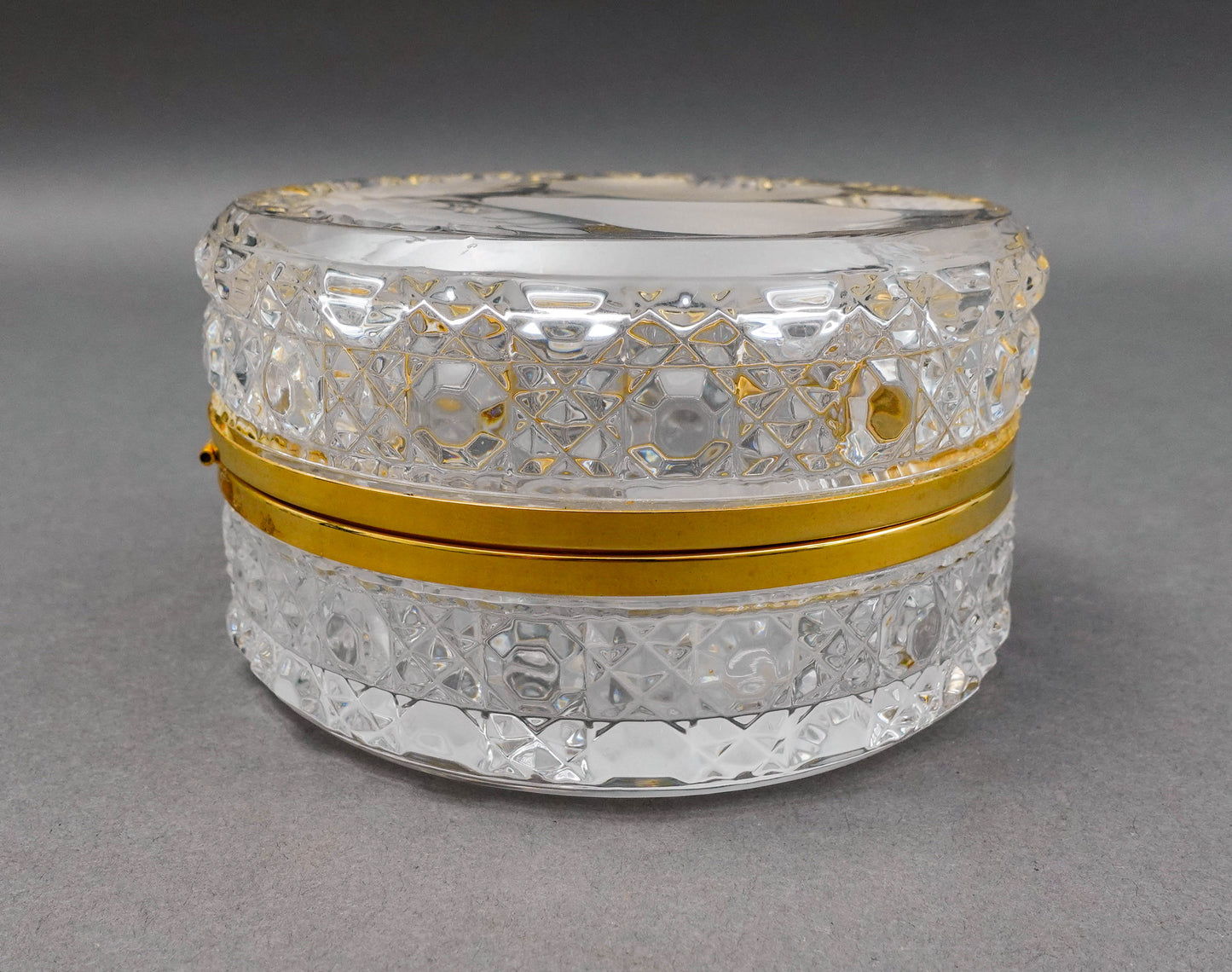 Vintage Cut Crystal Glass Round Dresser Trinket Jewelry Hinged Box Casket Fruits