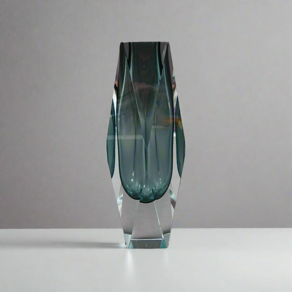 Mandruzzato Murano Mid Century Faceted Smoke Gray Sommerso Art Glass Vase 8"