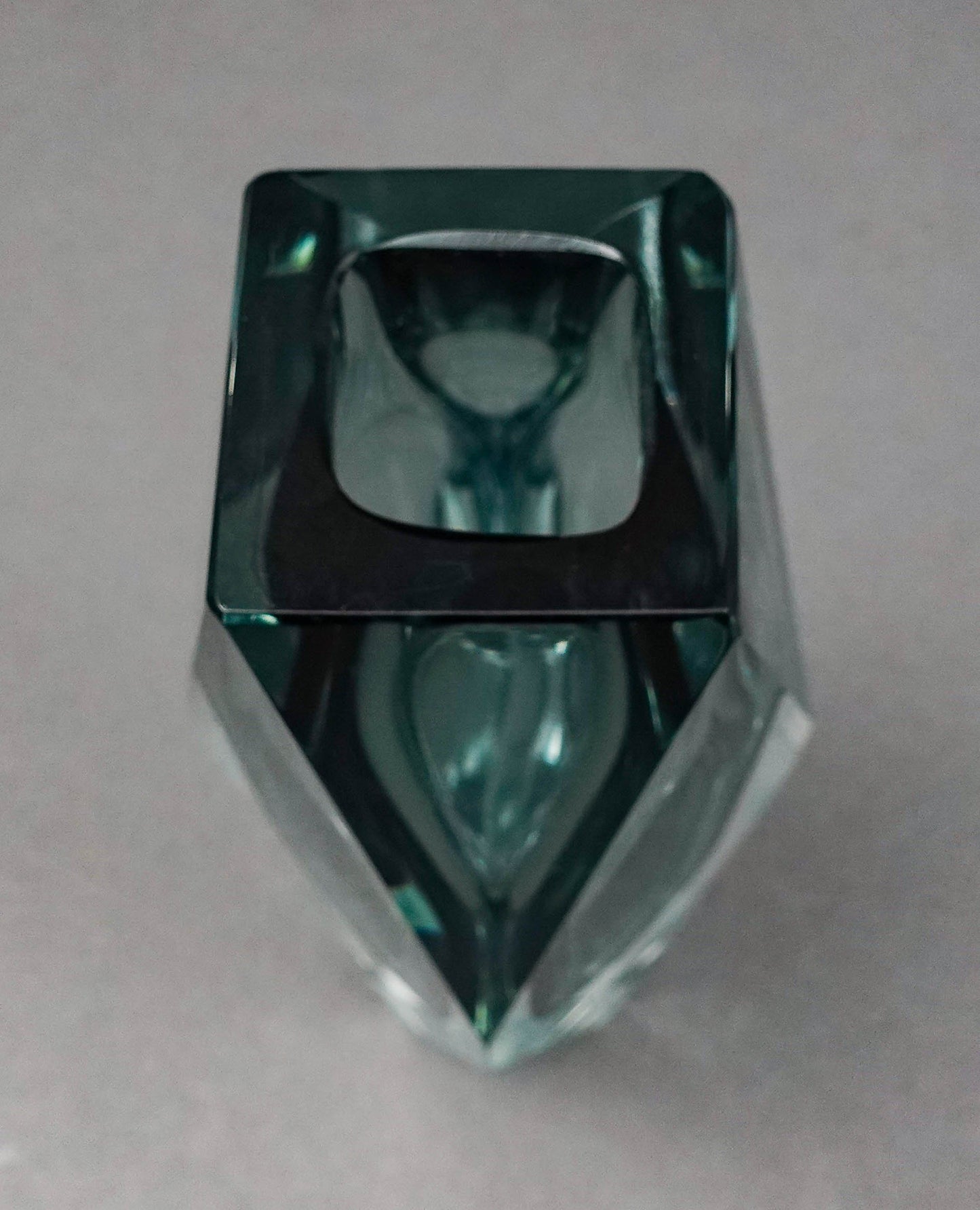 Mandruzzato Murano Mid Century Faceted Smoke Gray Sommerso Art Glass Vase 8"