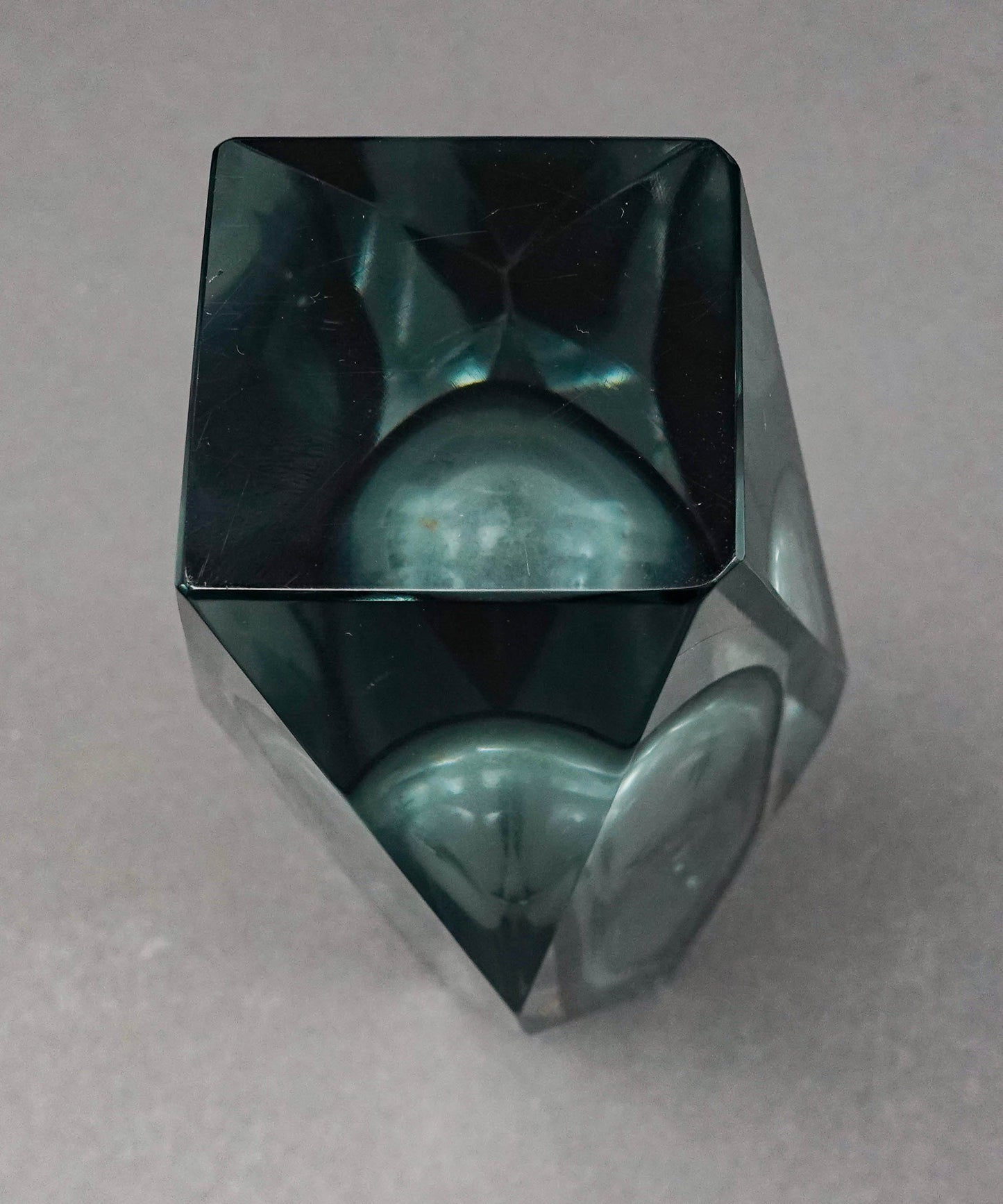 Mandruzzato Murano Mid Century Faceted Smoke Gray Sommerso Art Glass Vase 8"